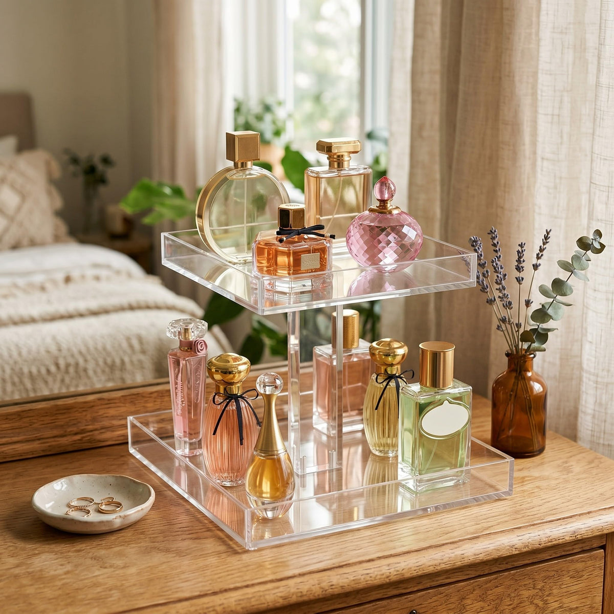 NIUBEE standing perfume tray keeps fragrances at eye level for easy selection.