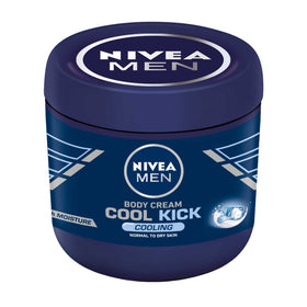 Daily-use scene with NIVEA Men Cool Kick offering lasting cool confidence