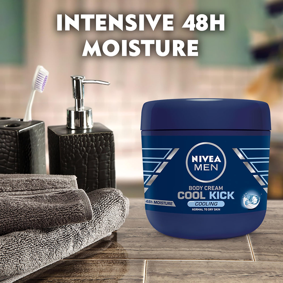 Close-up of texture from NIVEA Men Cool Kick for moisturized skin