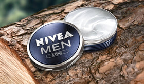 NIVEA Men Creme usage close-up, quick absorption for dry skin for body care
