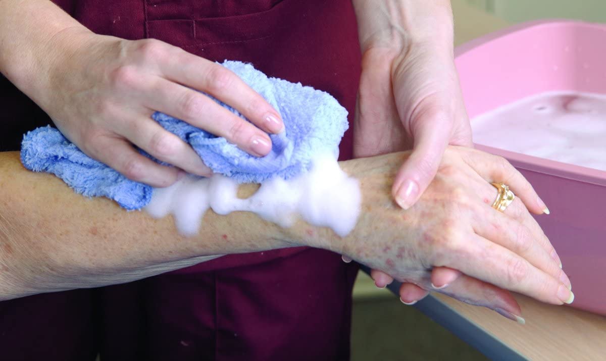 No-Rinse Clean Life Body Bath application scene demonstrates easy cleansing