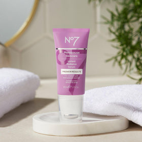 No7 cooling applicator in-use image conveys a refreshing wake-up feel during routine