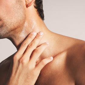 Nood Serum soothing after-shave demonstrates calm skin and reduced irritation