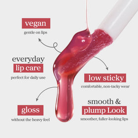 NOONI Lip Oil finish on lips shows lightweight shine.