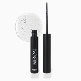 Noonlash Gentle Lash Remover bottle-top application shows easy, gentle glue dissolution for sensitive eyes.