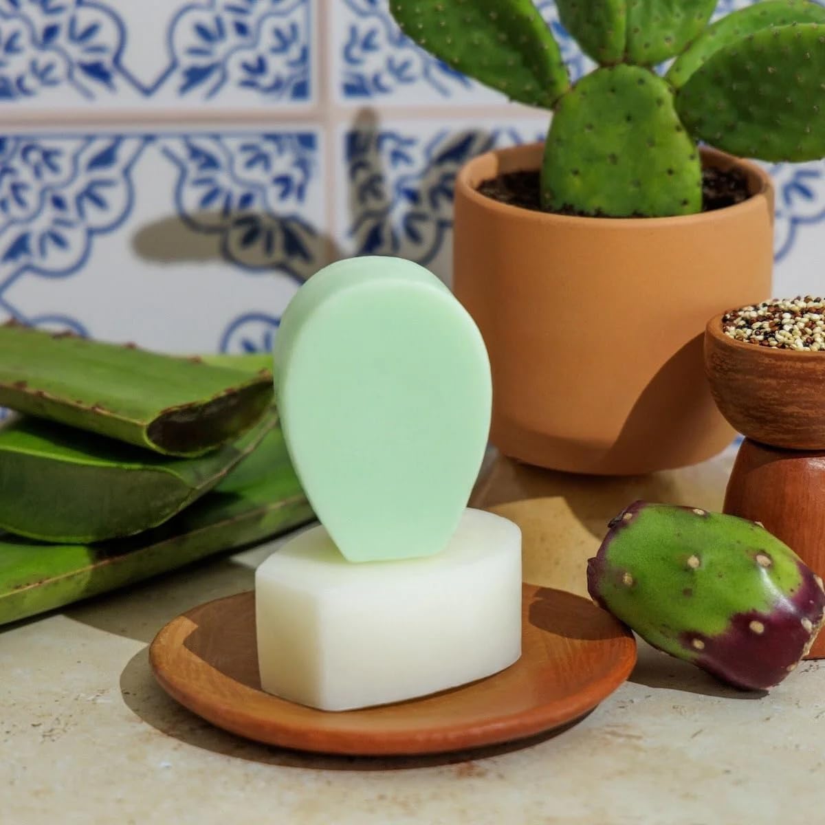 Nopalera Balance Shampoo Bar color-safe pH-balanced formula in use.