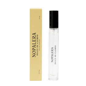 Nopalera Dulce de Cuerpo bottle shows smoky warm amber for lasting intrigue.