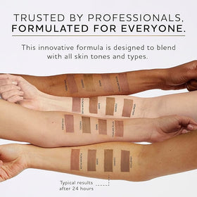 Norvell Applicator Mitt blending self-tanner on skin for a smooth finish