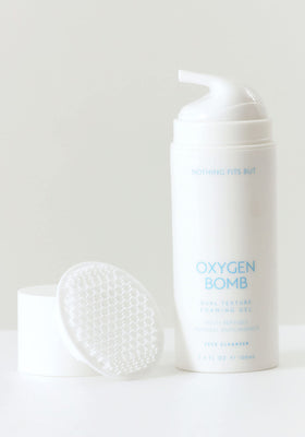 Nothing Fits But dual-texture mask application demonstrates versatile cleansing and detox