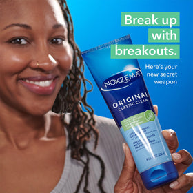 Noxzema’s signature tingle close-up emphasizes the eucalyptus-infused hydration sensation.