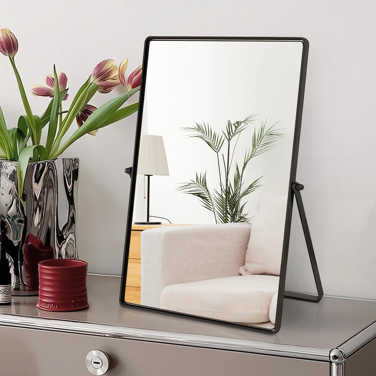 Numjeg desktop makeup mirror with black metal stand for a stable vanity setup