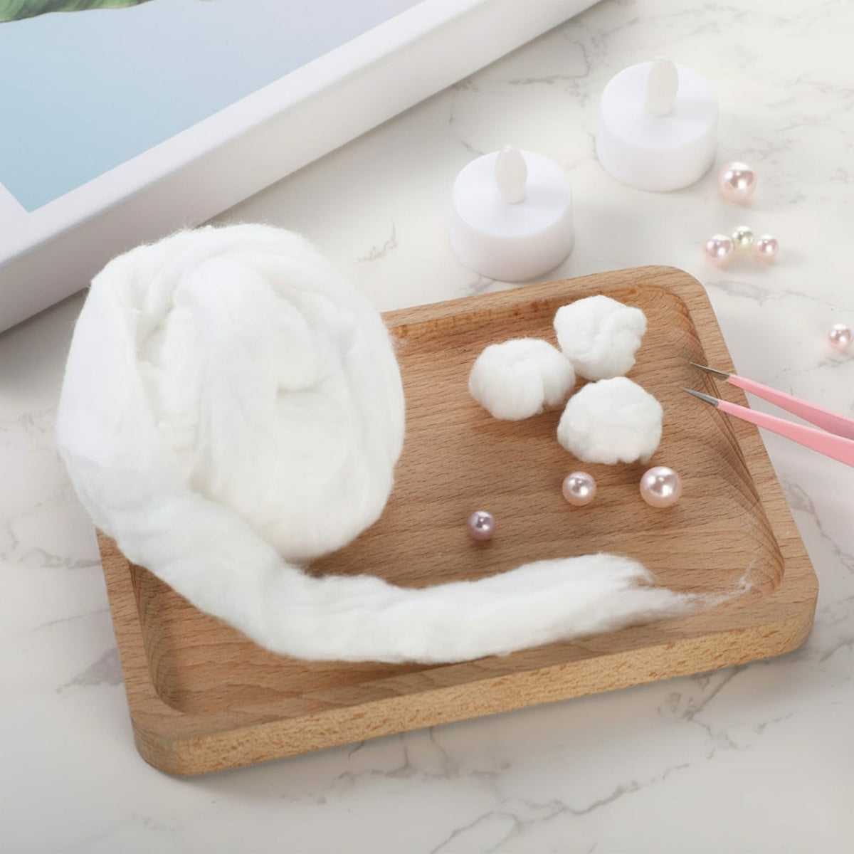 Nuogo cotton roll for cleaning and cosmetic tasks.