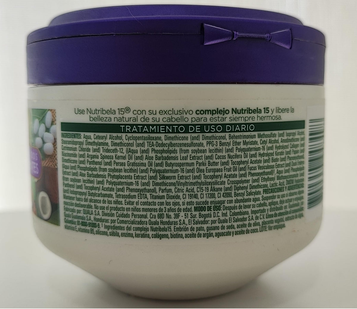 Nutribela15 Enzymotherapy 15 dispensing cream texture enables easy, even coverage during use.