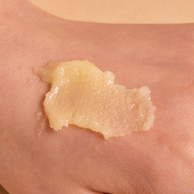 Shea butter and Vitamin E in Nutseline balm for skin comfort
