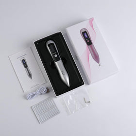 Nuzzy Pen packaging includes pen, tips, USB-C, and manual