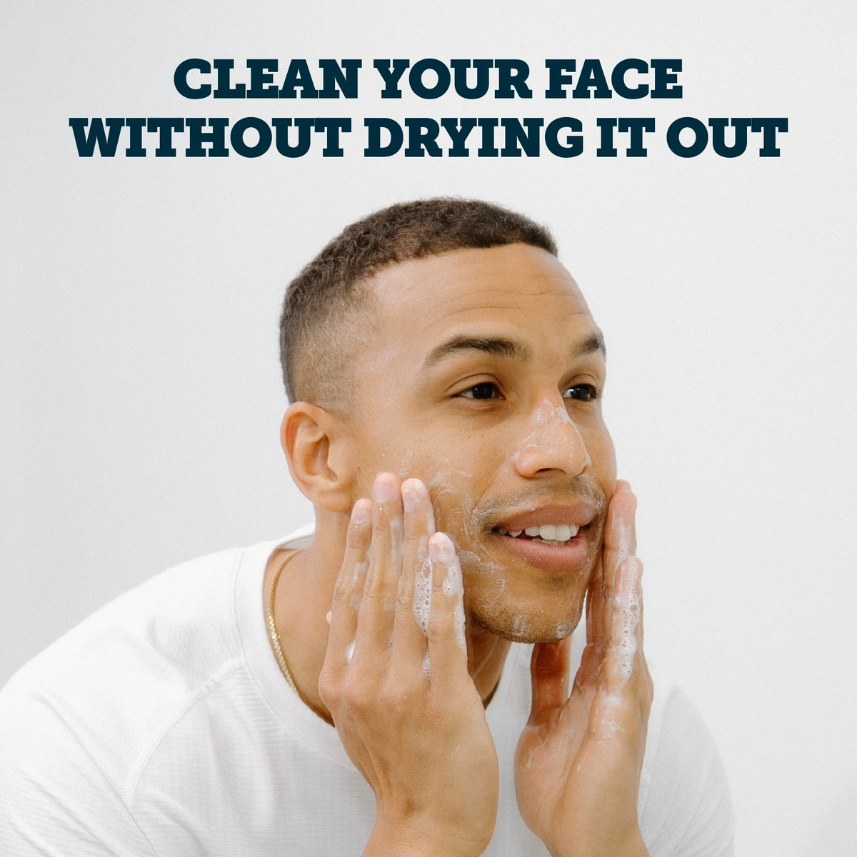 Oars + Alps Hydrating Gel Face Wash with hyaluronic acid hydrates while cleansing