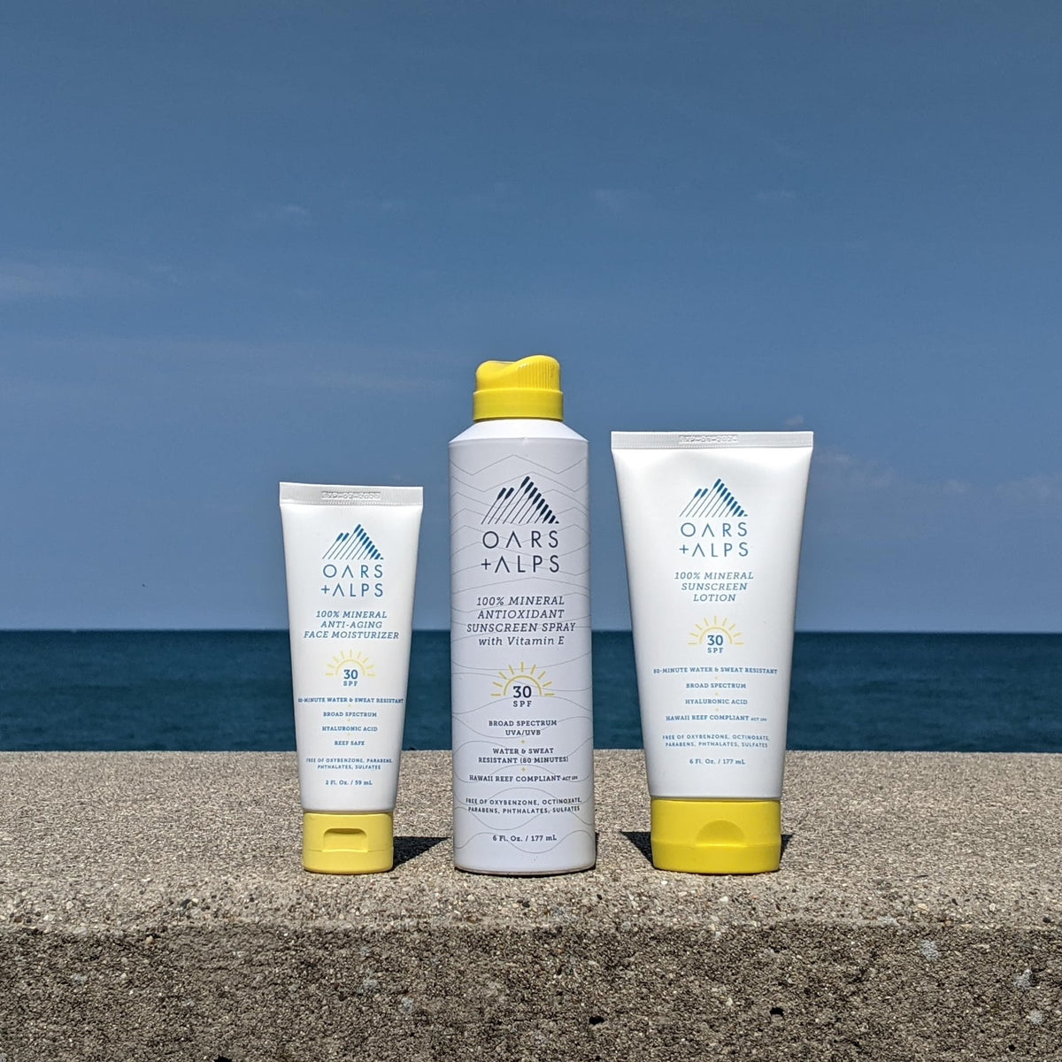 Oars + Alps oils in spray image highlight hydrating blend for dry skin.