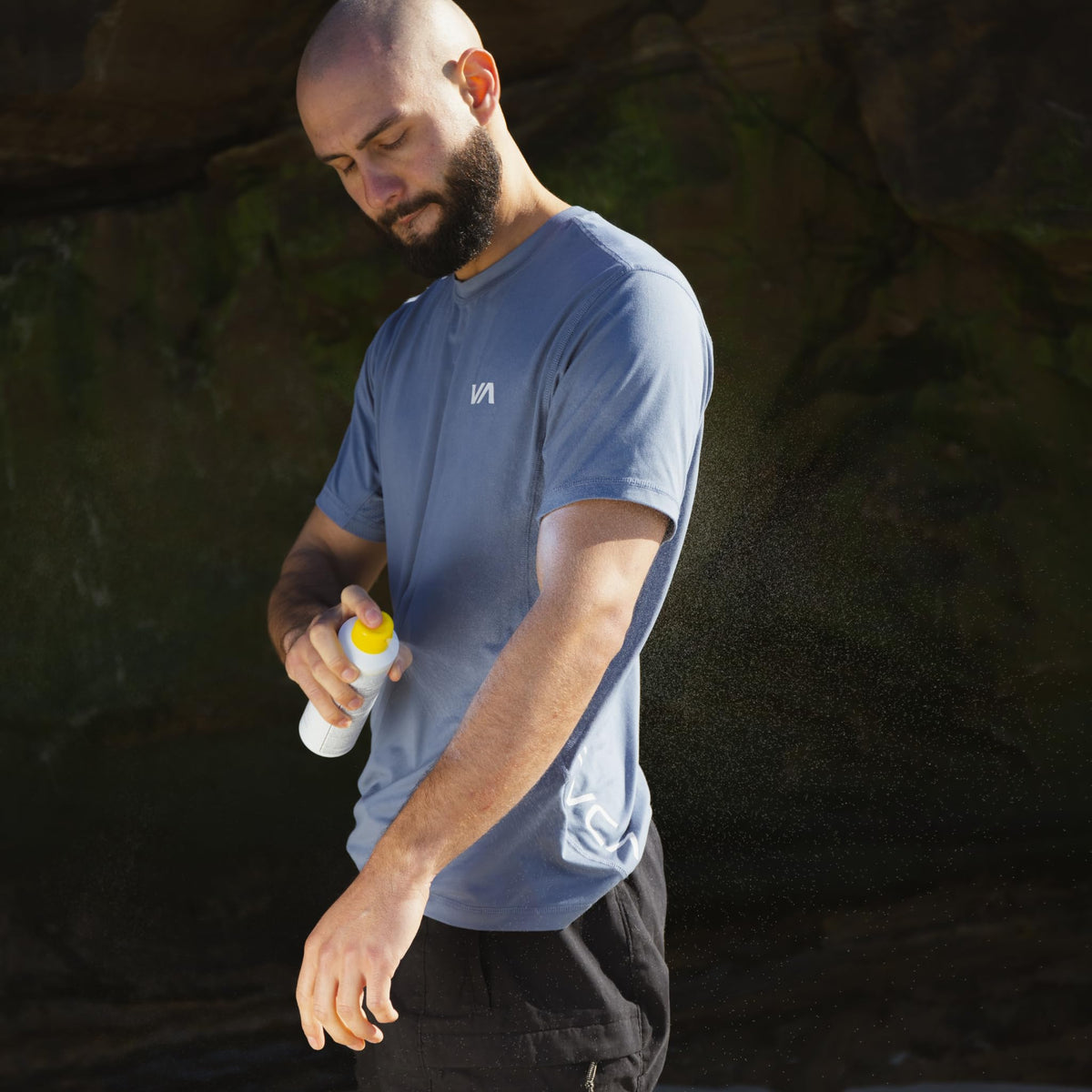 Oars + Alps unscented label suggests fragrance-free protection for all skin types.