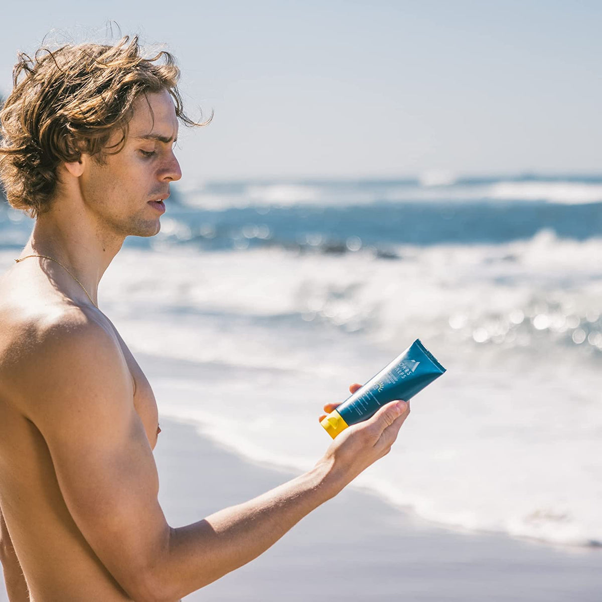 Oars + Alps vegan and cruelty-free seal appeals to ethical shoppers.