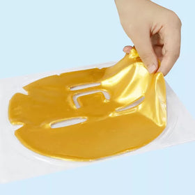 ObiPosay collagen mask application on face for refreshing, hydrated skin feel.