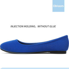 Obtaom memory foam footbed provides plush cushioning.