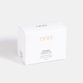 Ogee wipes suitable for AM/PM use or quick refreshes.