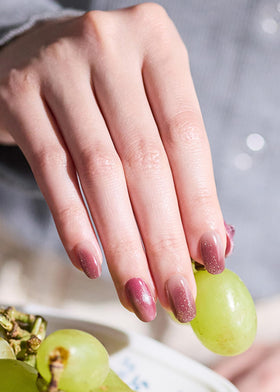 ohora strips applied on nail for quick chic manicure