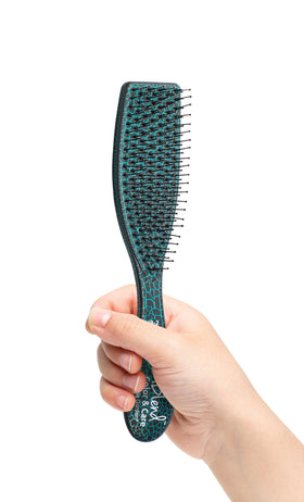 Olivia Garden iBlend teal brush, side view, gently penetrates cuticles for thorough product spread.