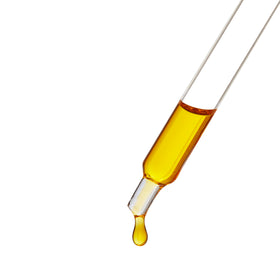 Olivier Midy Eclat Midy dropper dispense showing precise use for concentrated application.