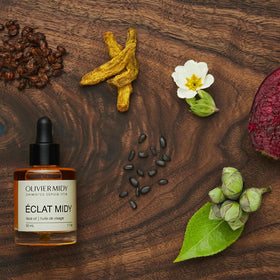 Olivier Midy Eclat Midy on the face during application for a natural glow.