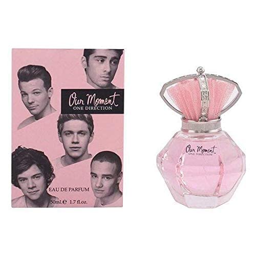One Direction Our Moment liquid pool capturing the fragrance texture