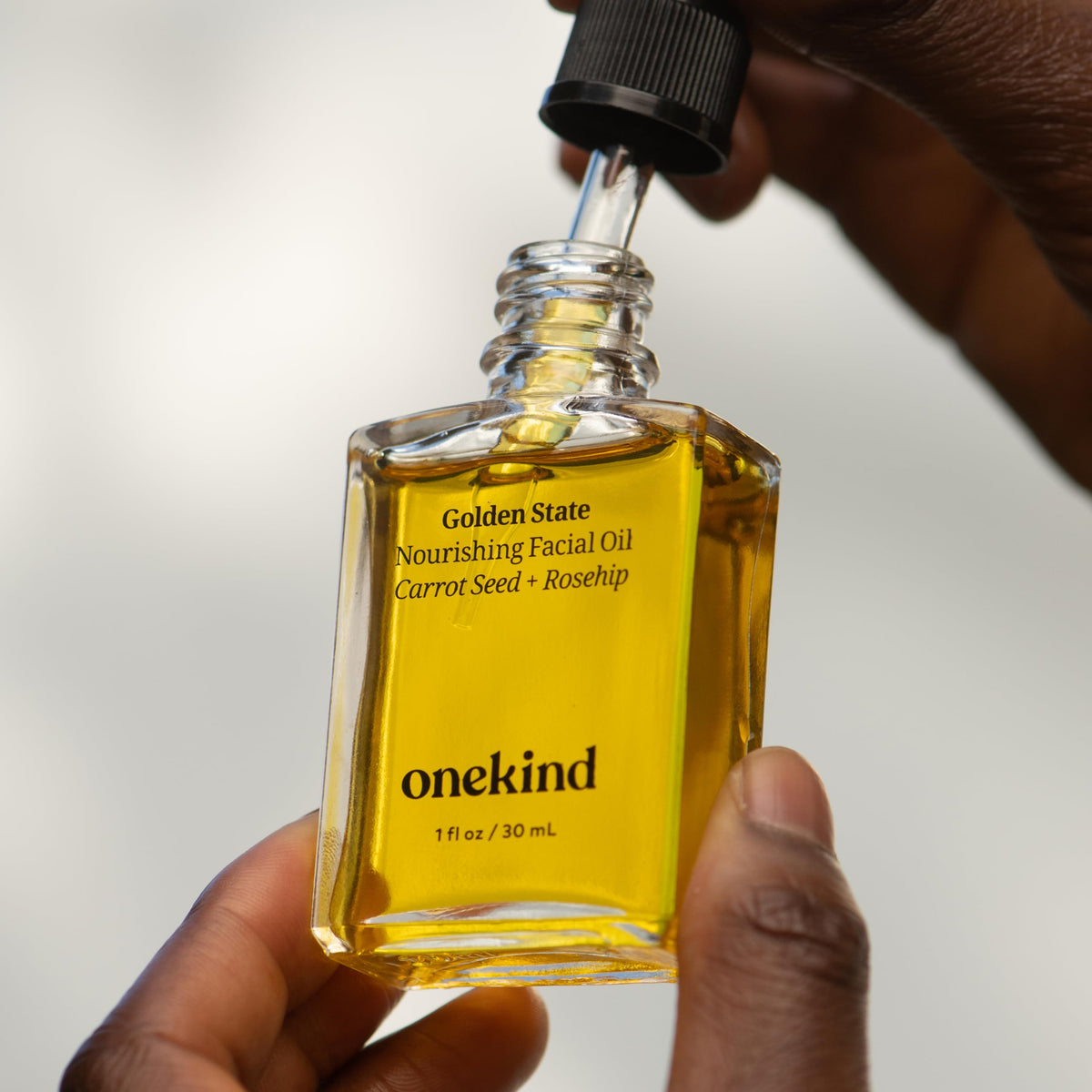 Cruelty-free logo indicating plant-based formulation.