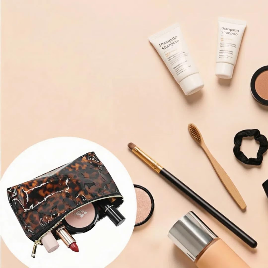 ORBENTO Retro tortoise makeup bag as clutch for evenings.