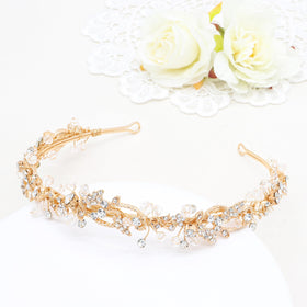 Oriamour 14-inch headband sits securely along the crown for balanced proportion.