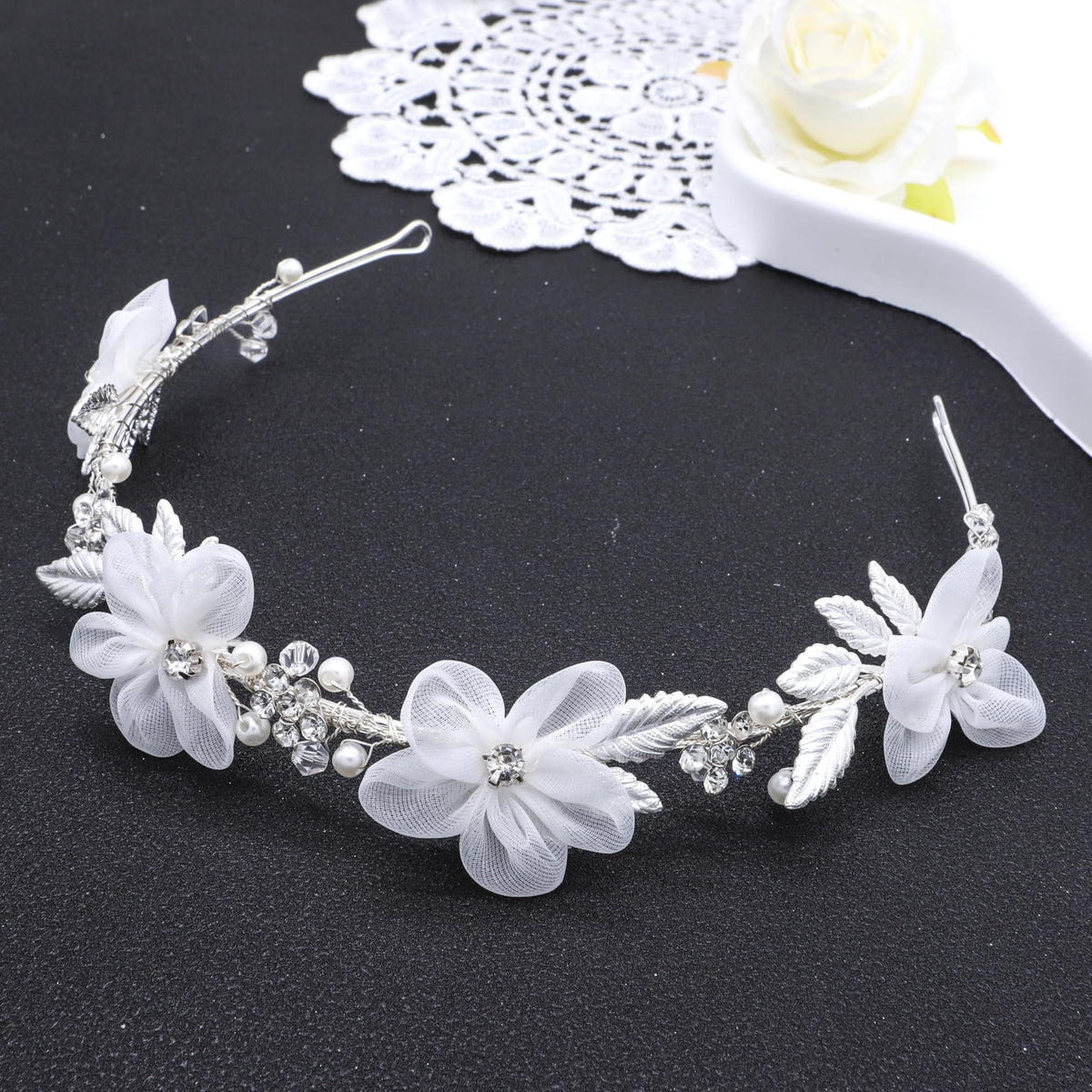 Oriamour adjustable headband for girls ensures secure, comfortable wear.