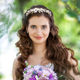 Oriamour Gold Headband worn with bouquet or veil for timeless elegance