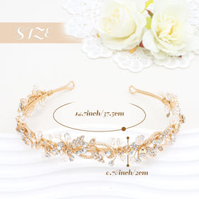 Oriamour gold-tone headpiece enhances hair with elegant shine for the ceremony.