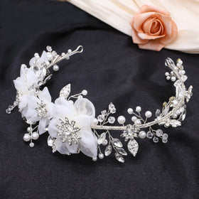 Oriamour wedding headband with pearl accents for elegant bridal styling