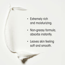 Oribe Côte d’Azur Nourishing Hand Crème oils blend close-up emphasizes skin nourishment.