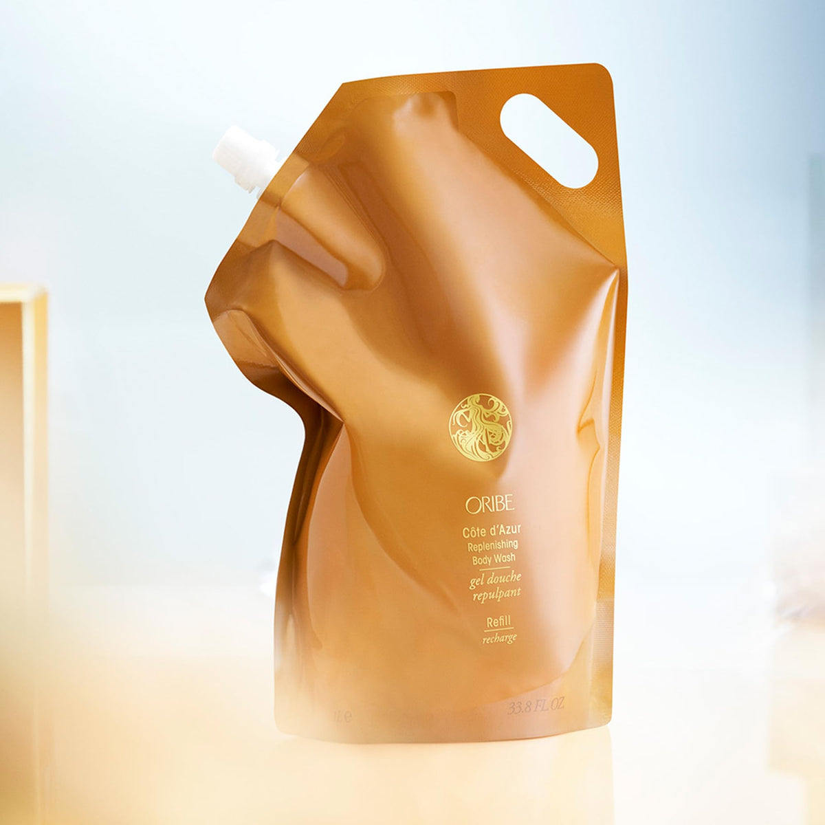 Oribe Côte d’Azur fragrance helps achieve silky skin after wash.