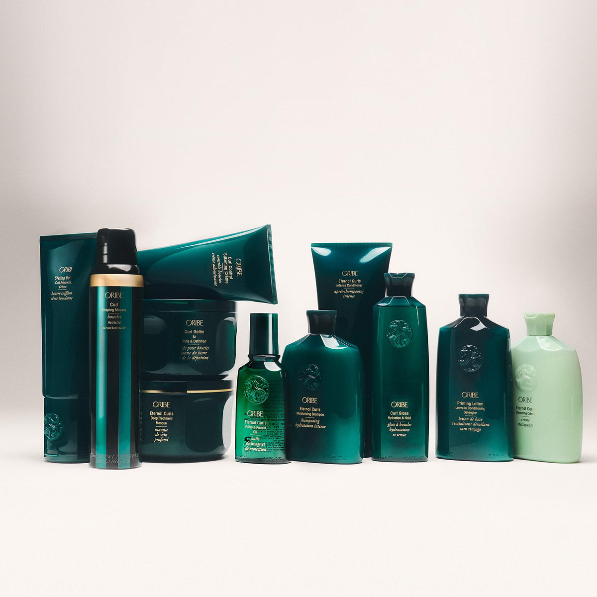 ORIBE Eternal Curls Cleansing Cream color-safe formula supports vibrant color and reduced frizz.