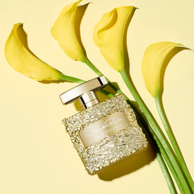 Oscar de la Renta Bella Essence vanilla base for warm lasting allure