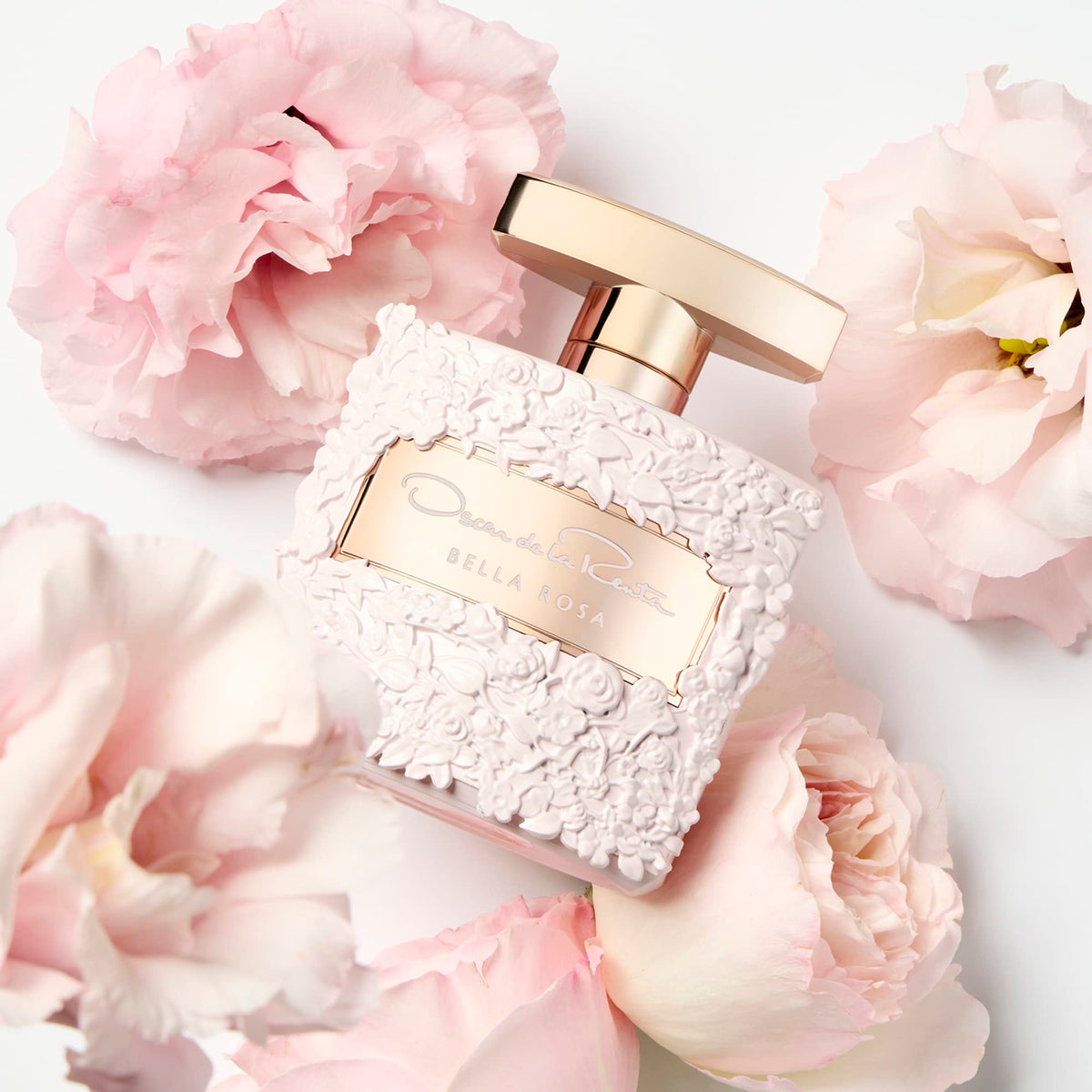 Oscar de la Renta Bella Rosa bottle cap detail showcasing luxury