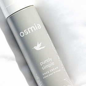 Osmia blend of rose and chamomile oils soothes minor irritations
