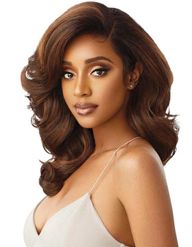 Outre Braids Julianne HD transparent lace close-up blends with skin.