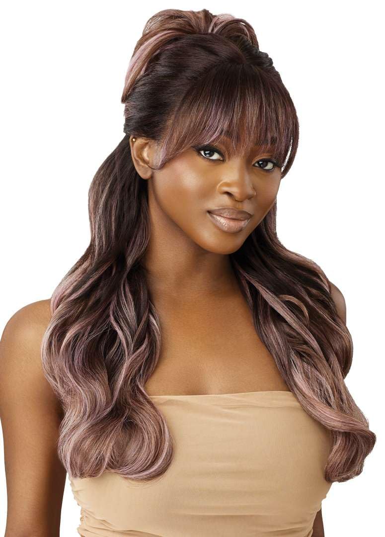 Outre Braids Mandisa Pre-Plucked Hairline and Sideburns enable effortless styling.