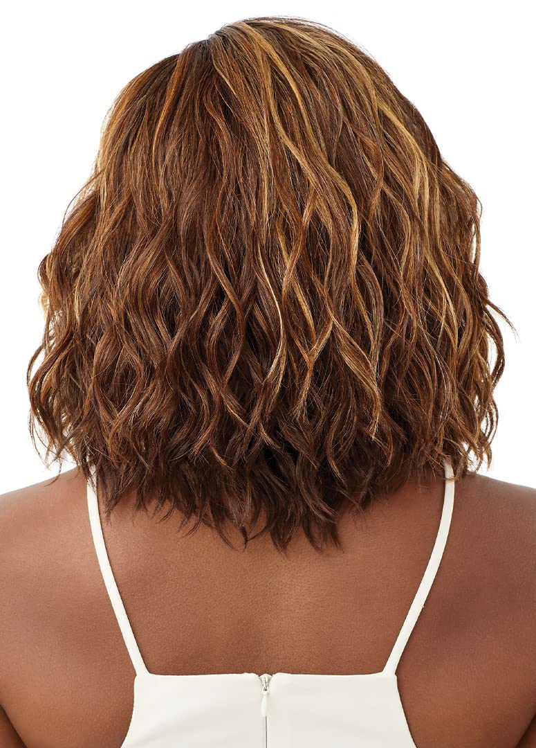 Lace front area highlighting the wider hand-tied lace part on Nyla