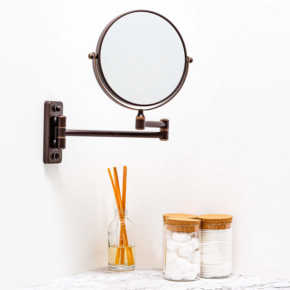 OVENTE MNLFW70ABZ1X10X 7-inch mirror clarity for daily routines