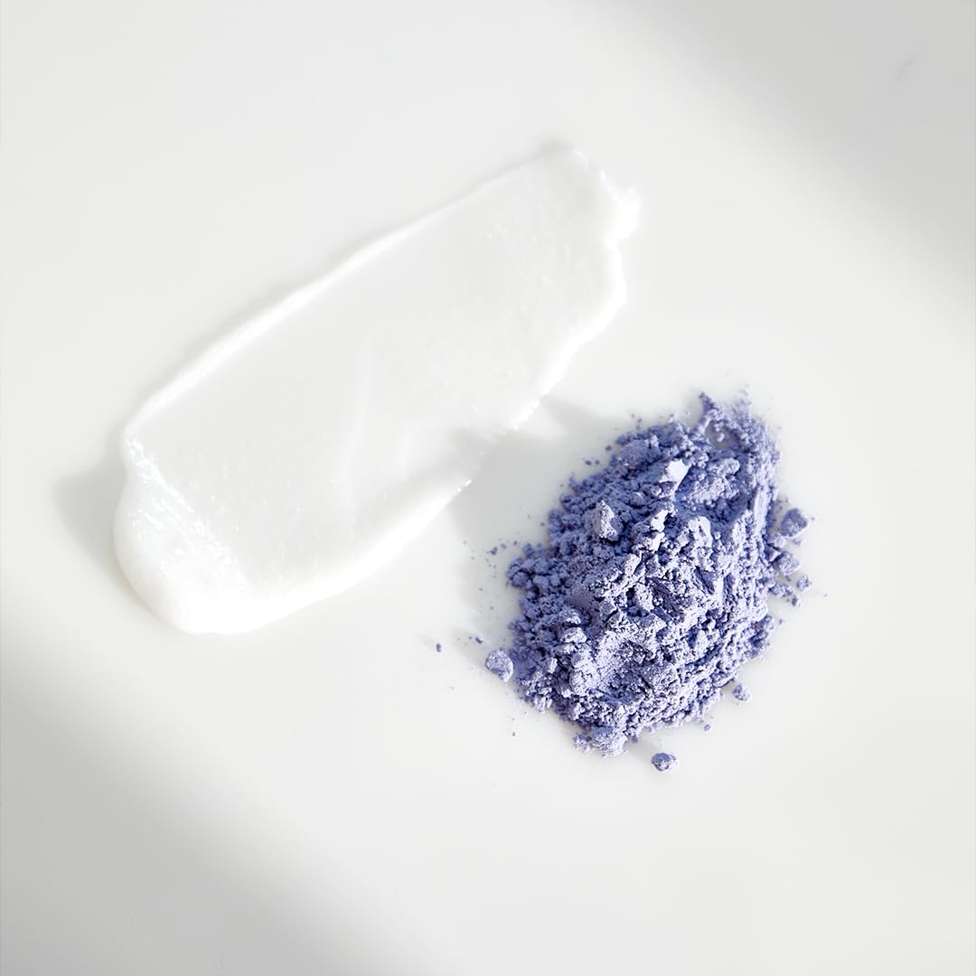 oVertone Bleach Powder lift action demonstrates brassy-neutralizing power for a brighter base.