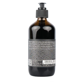 OWAY Silver Steel Hair Bath Shampoo close-up highlights gentle, lightweight formula for quick refreshment.
